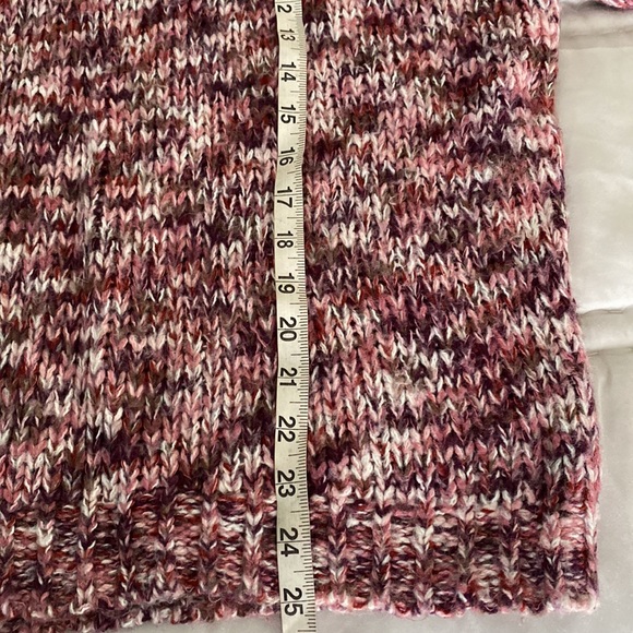 Sweater - Picture 4 of 7